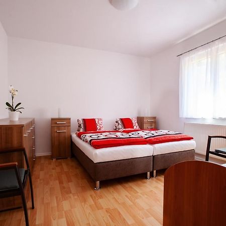 Apartman Dominhaus Хеб Экстерьер фото