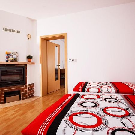 Apartman Dominhaus Хеб Экстерьер фото
