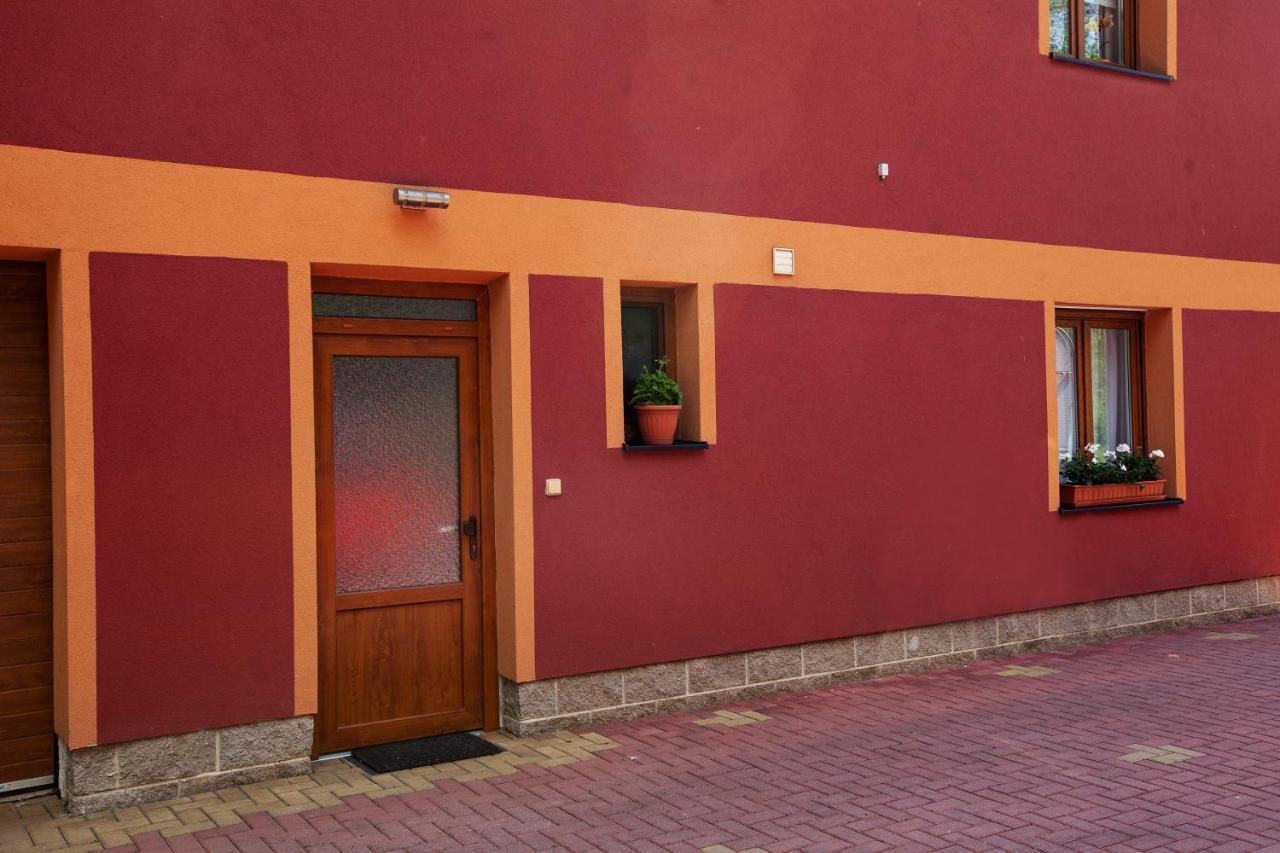 Apartman Dominhaus Хеб Экстерьер фото