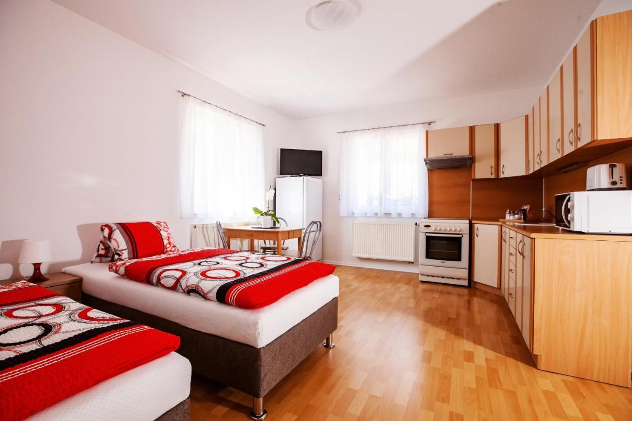 Apartman Dominhaus Хеб Экстерьер фото